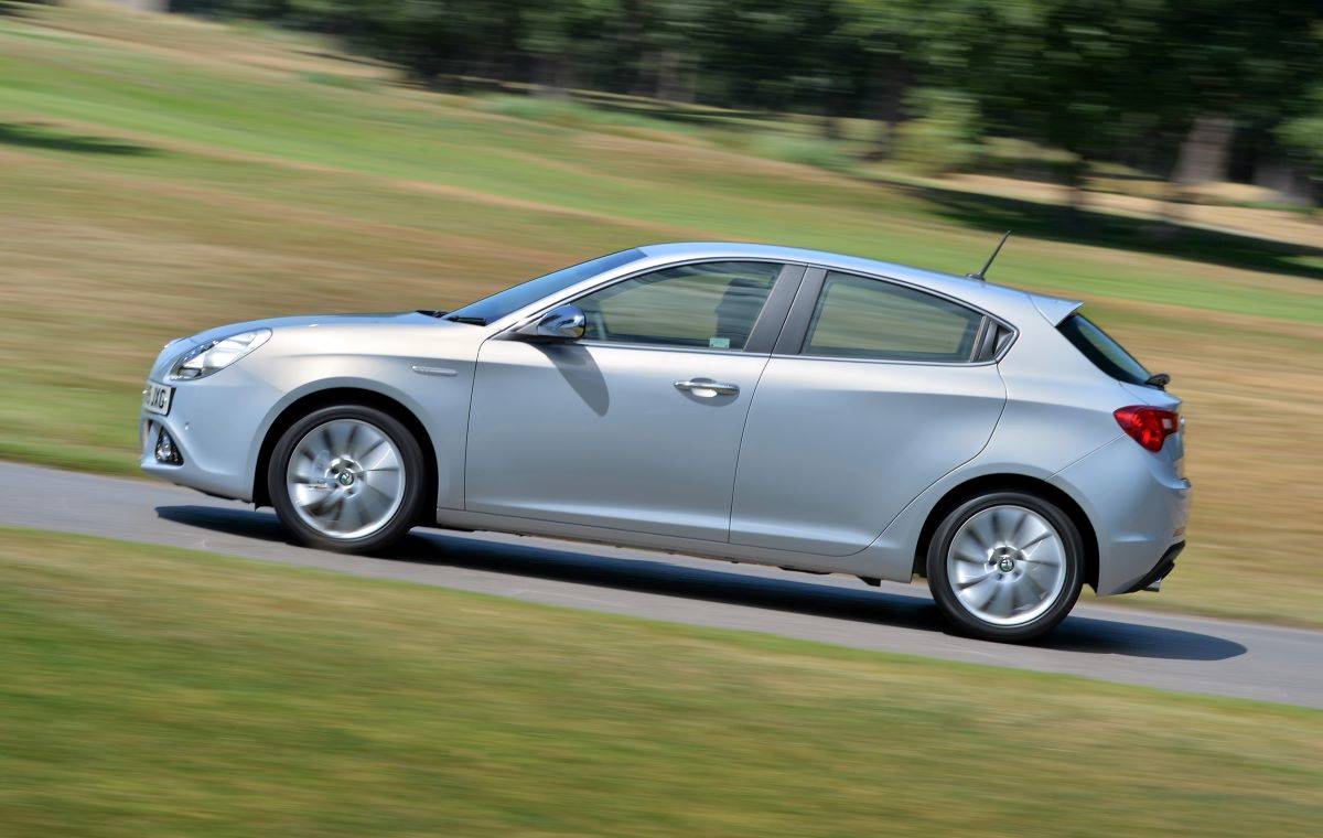 Alfa Romeo Giulietta driving side